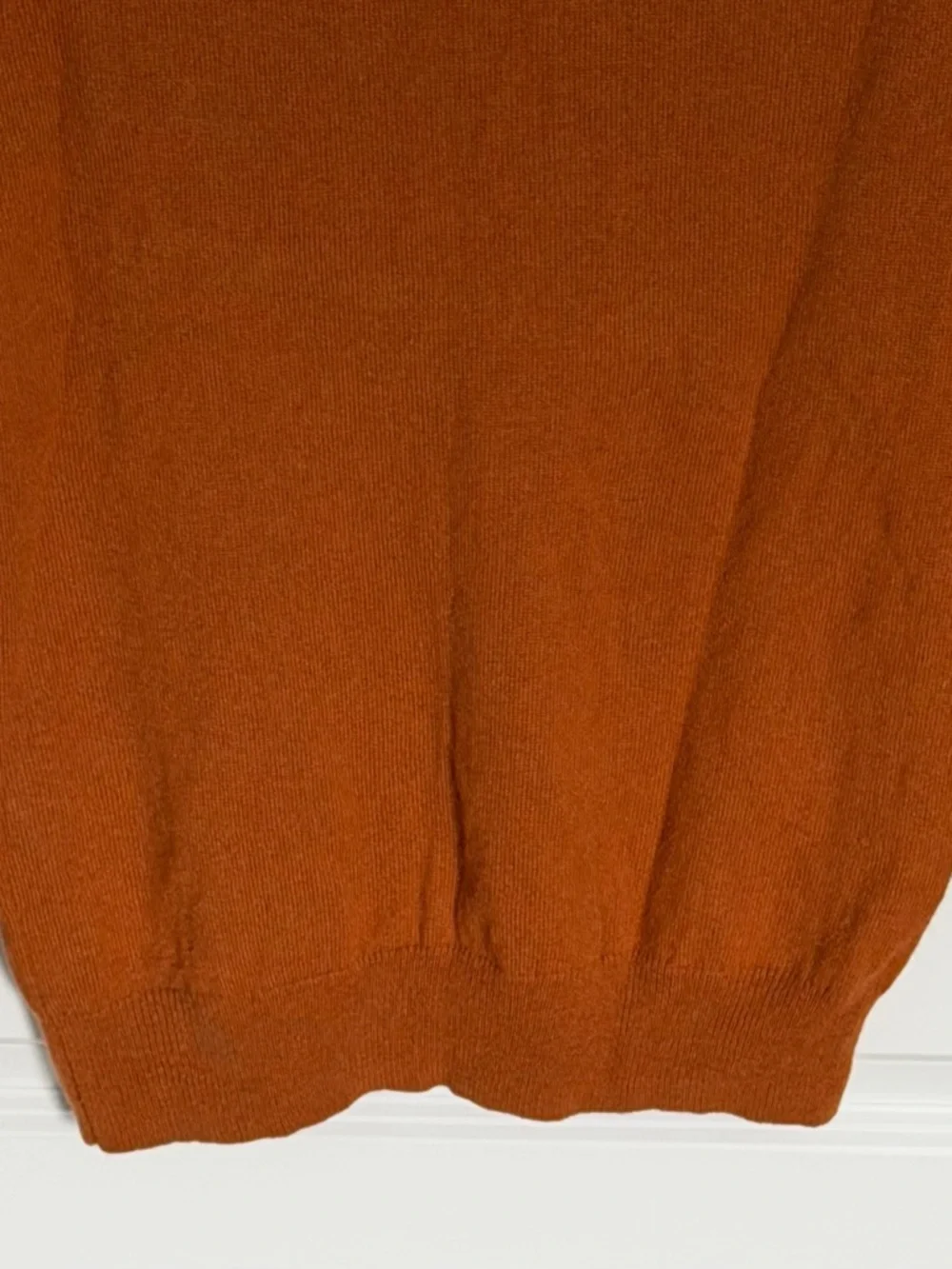 J. Crew Men’s Crewneck Cashmere Sweater in Rust Orange Size Small 54862